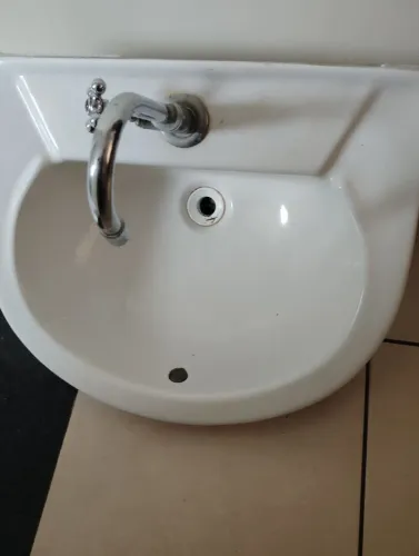 Cuba de banheiro usado, bom estado.