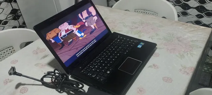 Notetbook Lenovo core i3 8gb ram hd 500 bateria boa 