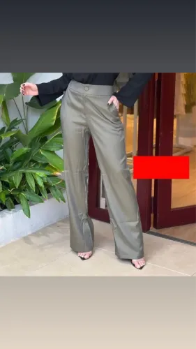 Calça de alfaiataria nova na etiqueta