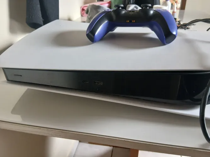 Vende-se PS5 em perfeito estado !