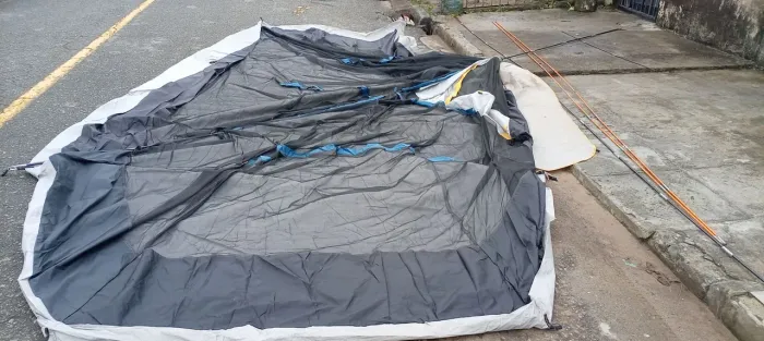 Cabana tamanho 2 m por 4 bom estado