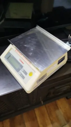 Balança digital profissional Urano e Filizola 6 kg