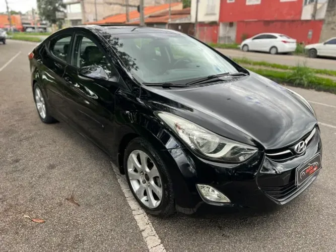 Hyundai Elantra GLS 1.8 16V Aut. 2013
