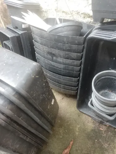  47   CAQUEIRAS PARA PLANTAR 