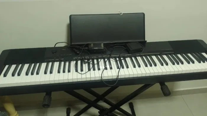 Piano Digital Casio CDP-130 - 88 Teclas + Suporte + Banqueta