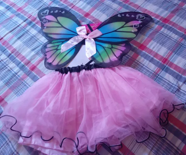 Fantasias infantis tamanho 6 e 8.