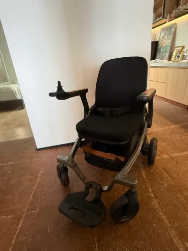 Cadeira de rodas motorizada