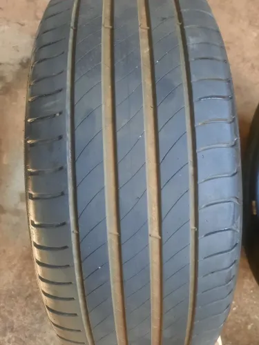 Vendo 4 Pneus Michellin 205/55 R17