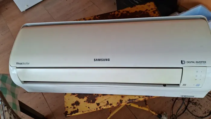 Vendo ar condicionado de 12 mil btus inverter