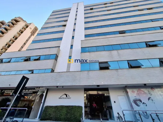 Sala Comercial com 36 m² e 1 Vaga de Garagem, bairro Centro, Itajaí