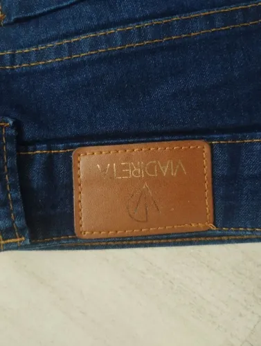 Calça jeans 42 pantalona via direta seminova