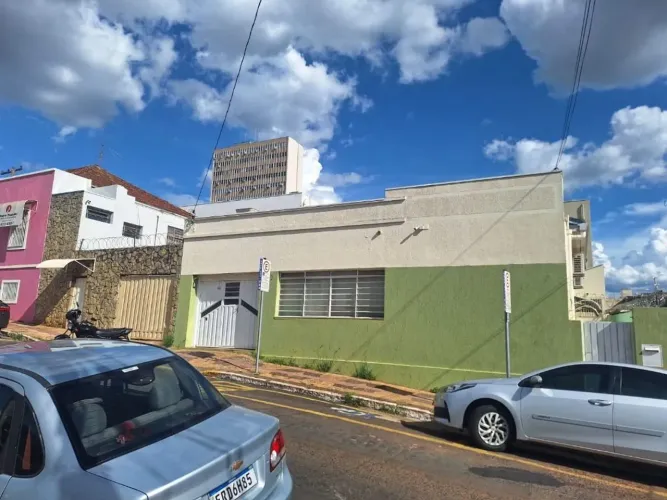 Casa com 1 dormitório, 100 m² - venda por R$ 600.000,00 ou aluguel por R$ 4.000,01/mês - A