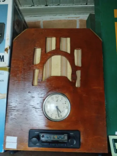 Rádio madeira capelinha