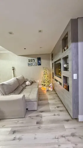 SOBRADO A VENDA EM CAMBORIÚ