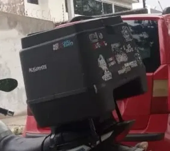 Bau de motoqueiro