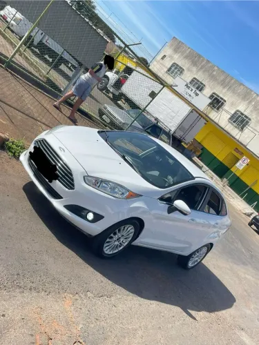 Ford Fiesta Sed. Ti./ti.plus1.6 16V Flex Aut. 2015