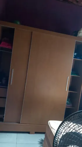 Guarda roupa duas portas de correr