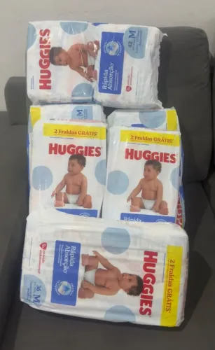 Vendo fraldas huggies M e G