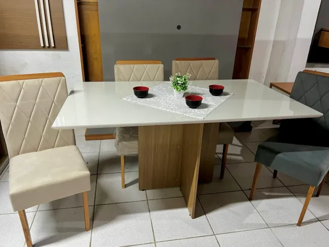 Mesa 4 e 6 lugares