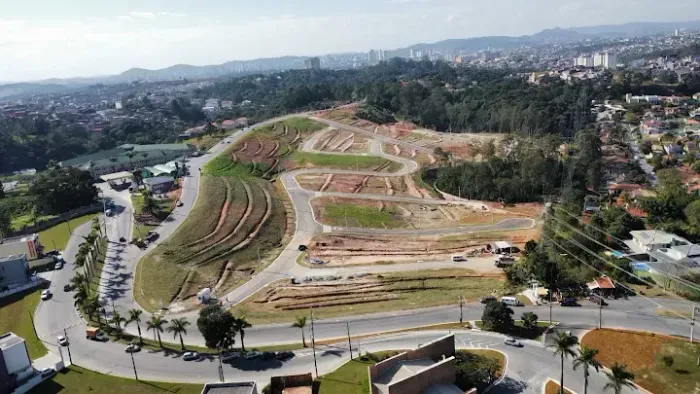 Terreno a venda no condomínio Vitta Tolaini em Jandira