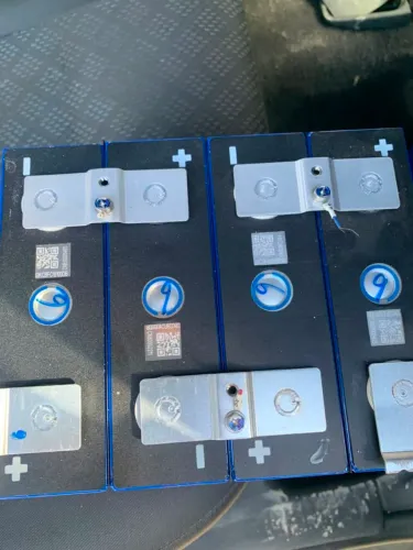 Bateria de litio 100a nova sem uso pra vender rápido!