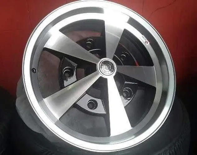 Roda aro 17 Escarabajo Preta com diamantado 5X205