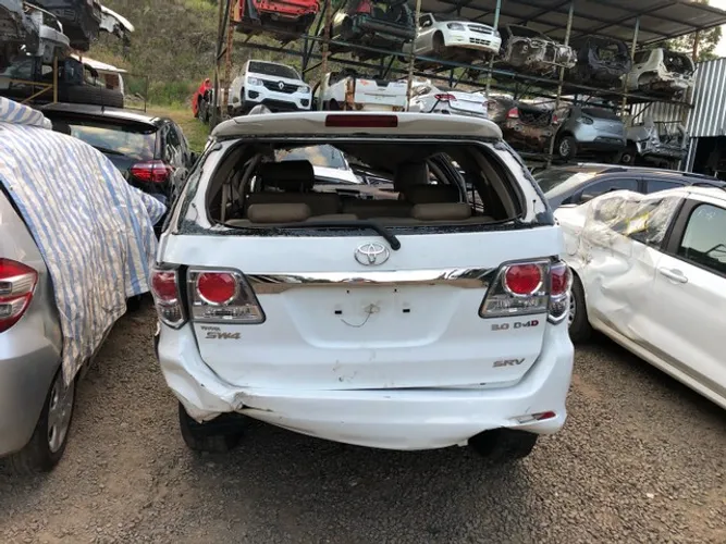 Hilux sw4 2015 3.0 vendido em peças 