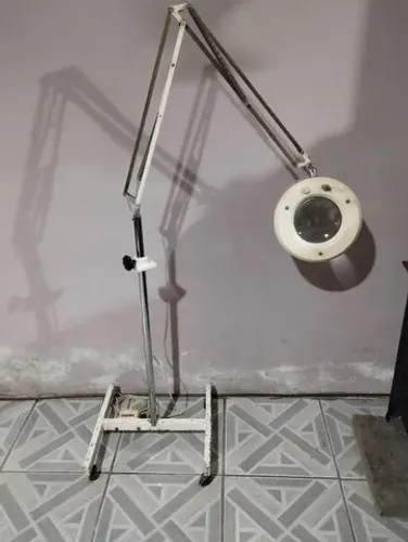 Luminária articulada antiga