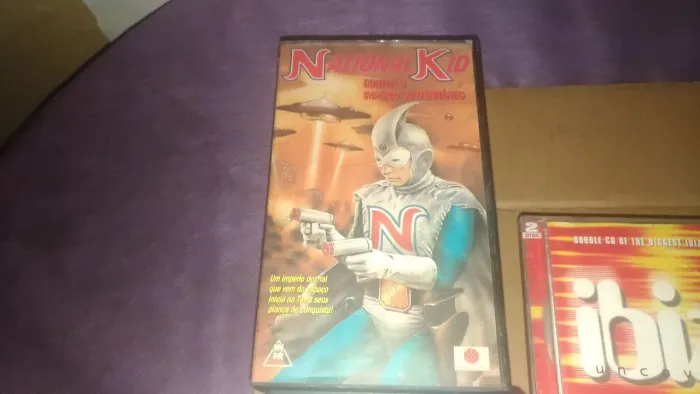 Fita VHS Nacional Kid Contra o Império Subterrâneo