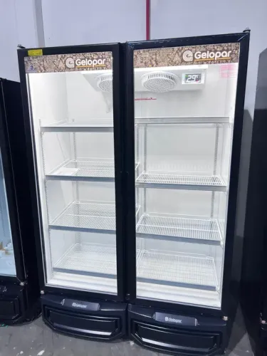 Cervejeira 2 portas 950l Gelopar - pronta entrega 