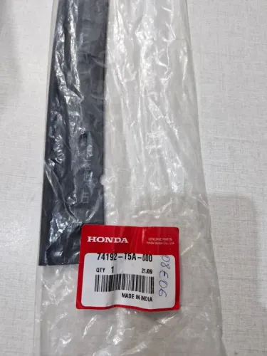 Borracha vedação esquerda Capo Honda Fit 2015/2021 ref. 74192-T5A-000