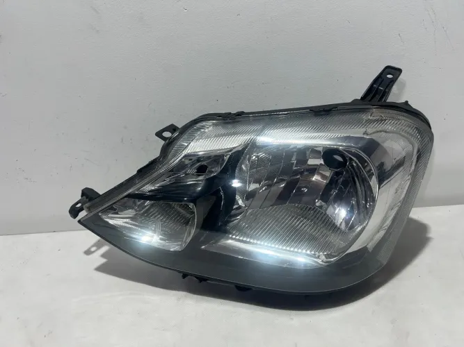 Farol Etios Friso Preto 