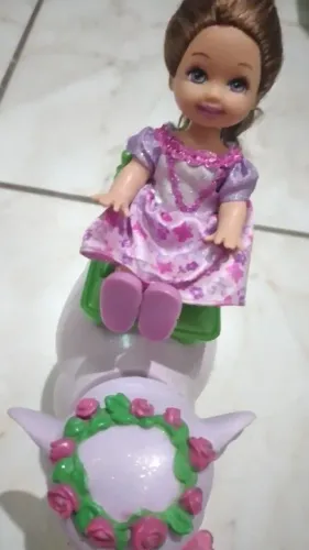 Kelly e elefante da barbie