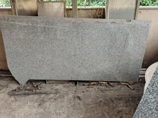 Granito bege Guarapari - leia o anúncio