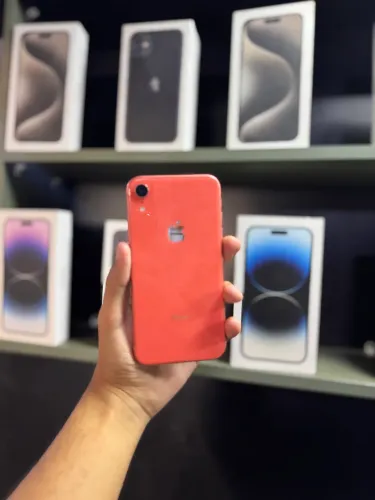 iPhone XR 64 gb coral