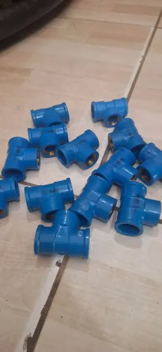 Conexões hidráulicas T 1/2 PVC azul novas contém 14