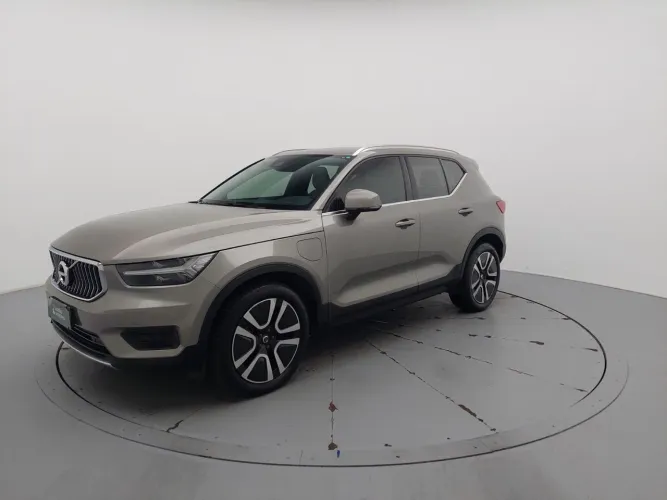 Volvo XC40 XC 40 T-5 Híbrido Momentum 1.5 262cv 2021