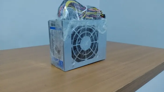 Mini fontes de PC 230w
