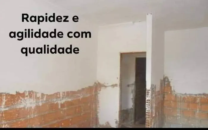 Reboco com acabamento em gesso liso 