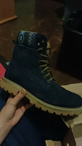Coturno Unissex Macboot Azul Escuro em Camurça