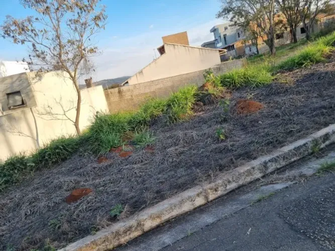Lote de 373m² no condominio vitória Tênis Prime em Pedro Leopoldo MG .Que fica a 20minutos