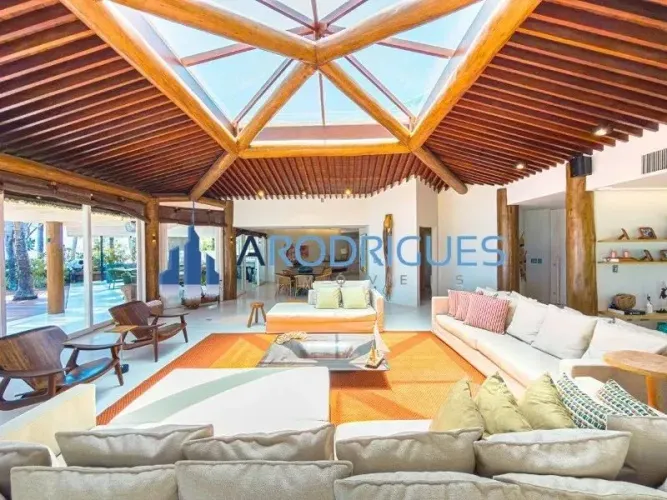 **BUSCA VIDA MANSÃO DE LUXO FRENTE MAR EM CATU DE ABRANTES**Magnífica casa em condomínio à