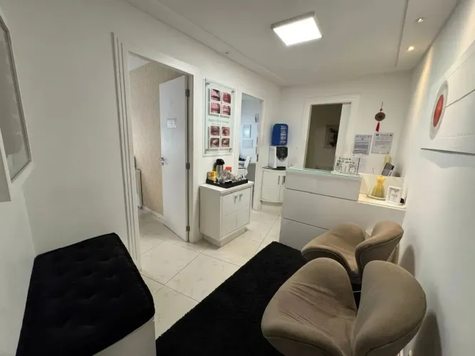 Sala Comercial com 53m² a venda no Ceisa Center em Florianópolis