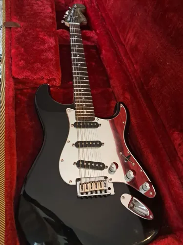 Fender Squier Standard Deluxe - Absurda!