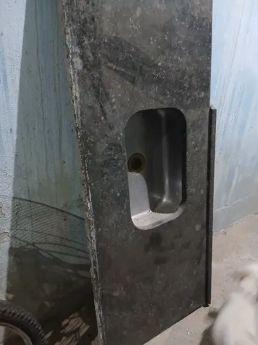 Pia de granito verde Ubatuba com bojo