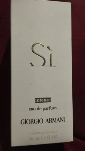 Vendo perfume importado Sí Intense