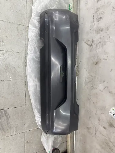 Para-choque traseiro do Gol Automotivo Cinza