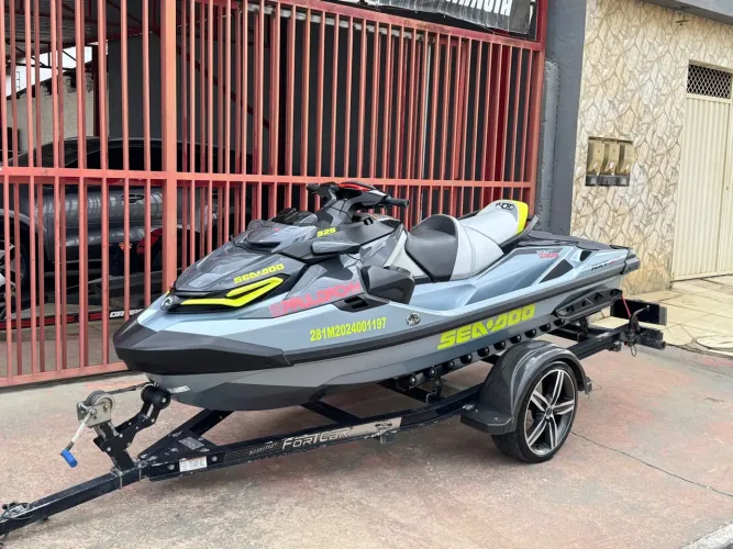 Jet ski RXT 325 2024  (VENDO OU TROCO)