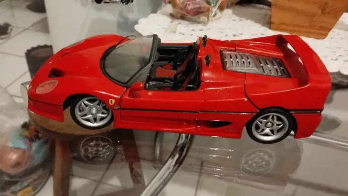 Carro Ferrari colecionável