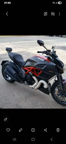 DUCATI Diavel Carbon